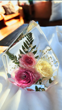 Load image into Gallery viewer, Remaining Payment for Avani - Custom Floral Preservation
